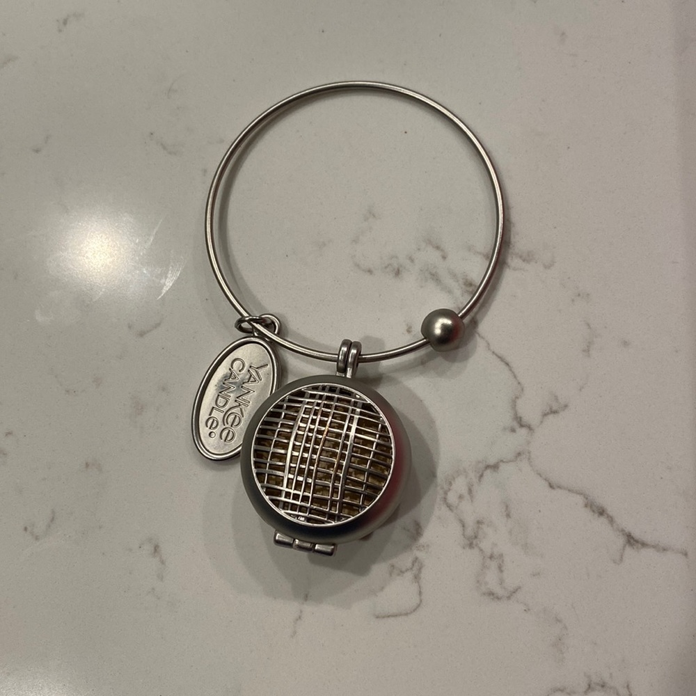 Yankee Candle Silver Fragrance Locket Car Air Freshener